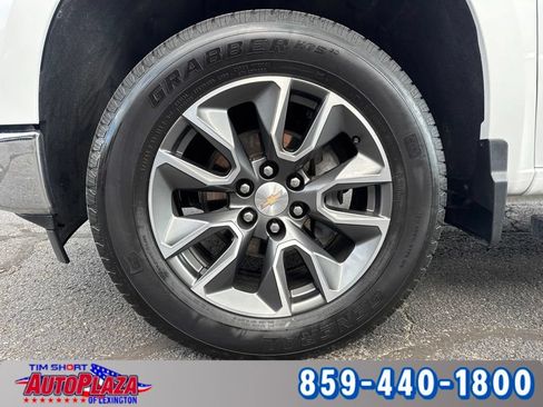 Used 2024 Chevrolet Silverado 1500 LT AWD/4WD image 6