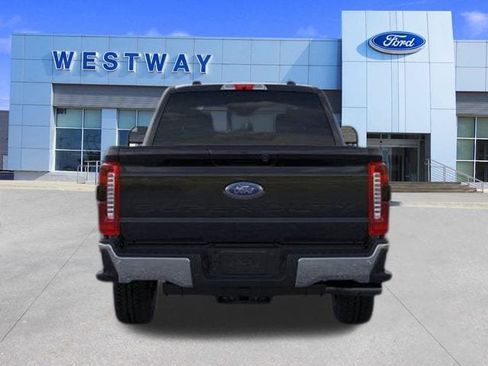 New 2026 Ford F250 Lariat w/ FX4 Off-Road Package image 5