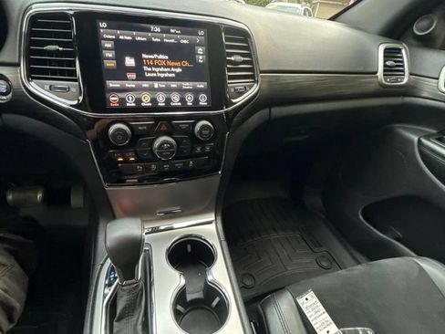 Used 2019 Jeep Grand Cherokee Laredo w/ Laredo X Package AWD/4WD image 25