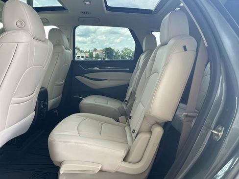 Used 2023 Buick Enclave Premium w/ Experience Buick Package FWD image 9