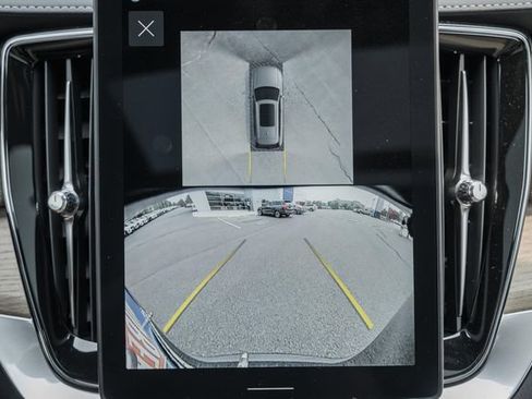 New 2026 Volvo XC90 T8 Plus w/ Protection Package Premier AWD/4WD image 40