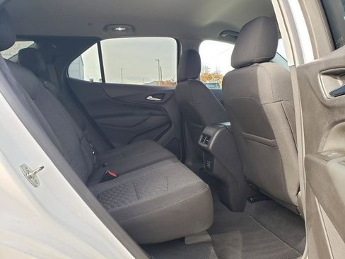 Used 2021 Chevrolet Equinox LT image 26