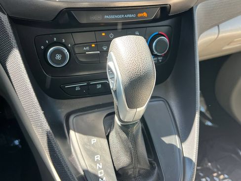 Used 2022 Ford Transit Connect XLT FWD image 29