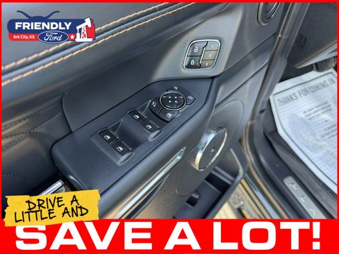 Used 2022 Ford Expedition Platinum AWD/4WD image 14