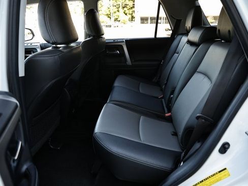 Used 2024 Toyota 4Runner SR5 Premium image 27