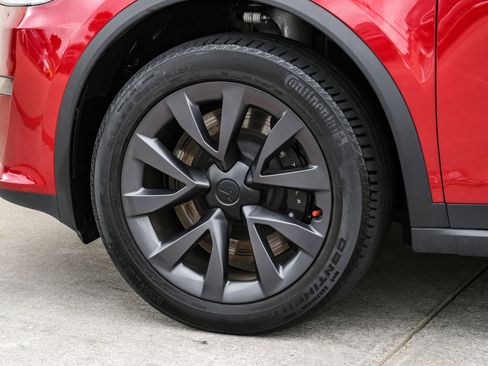 Used 2024 Tesla Model X AWD/4WD image 45