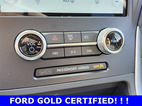 Used 2024 Ford Edge SE w/ Black Appearance Package image 21