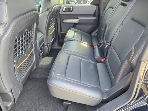 Used 2023 Ford Bronco Badlands AWD/4WD image 15