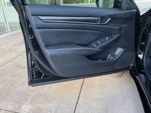 Used 2022 Honda Accord Sport image 14