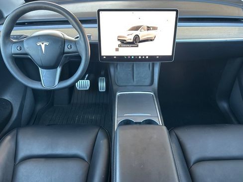 Used 2023 Tesla Model Y Performance AWD/4WD image 9