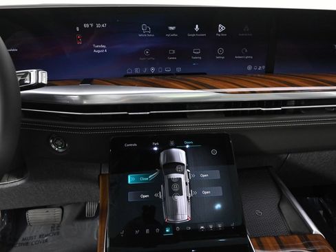 New 2026 Cadillac Escalade Platinum Sport w/ LPO, ONYX Package AWD/4WD image 27