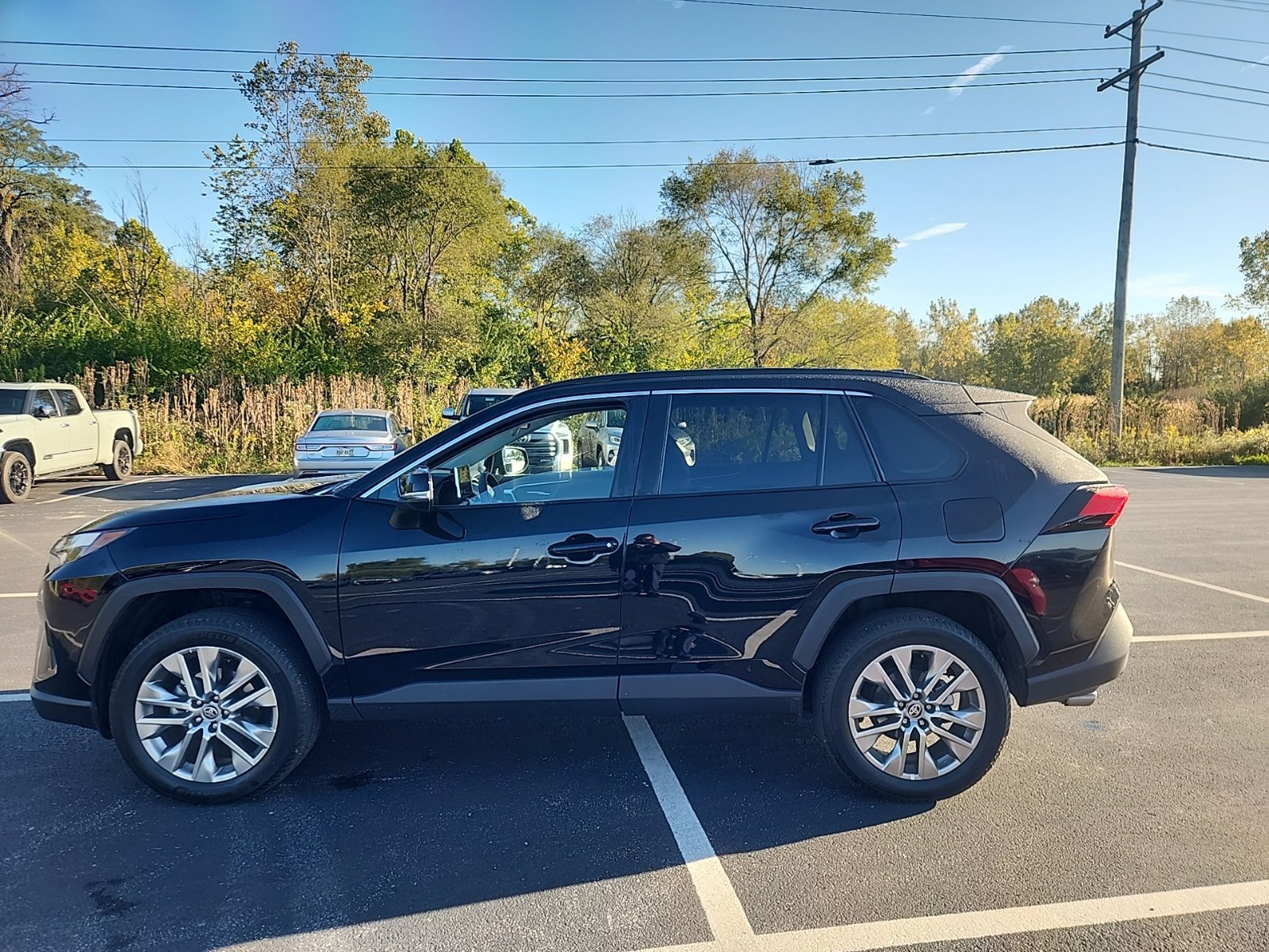 Used 2025 Toyota RAV4 XLE Premium w/ Weather Package AWD/4WD image 3