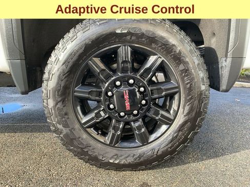 Used 2024 GMC Sierra 2500 AT4 w/ Technology Package image 9