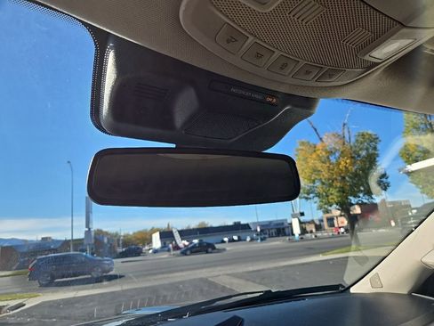 Used 2024 Ford Expedition XLT image 23