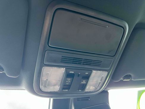 Used 2023 Honda Passport EX-L image 10