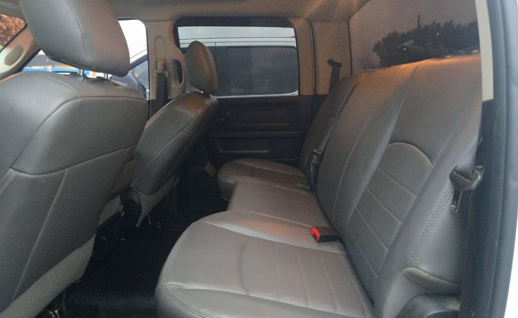 Used 2018 RAM 2500 Tradesman w/ Chrome Appearance Group AWD/4WD image 17
