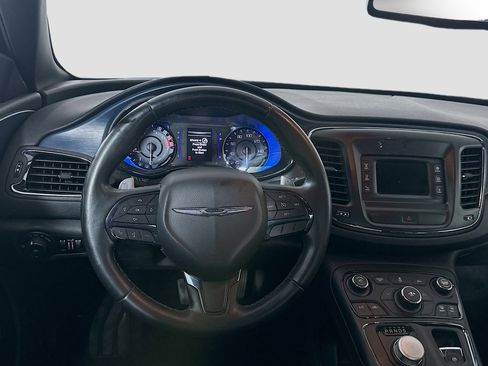 Used 2015 Chrysler 200 S FWD image 17