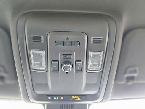 Used 2024 Chevrolet Tahoe LT w/ Luxury Package RWD image 27