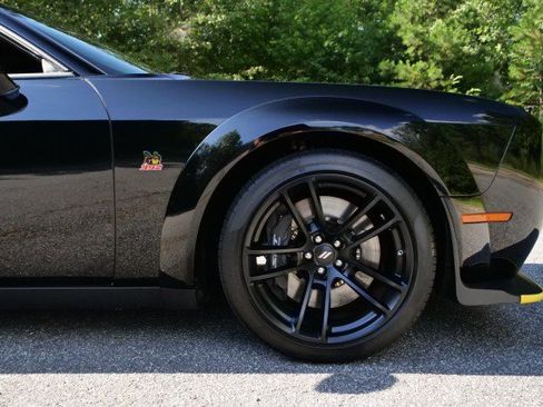 Used 2023 Dodge Challenger R/T Scat Pack RWD image 39