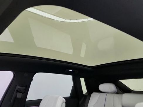 Used 2024 Cadillac Lyriq Luxury RWD image 73