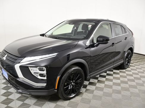 Used 2023 Mitsubishi Eclipse Cross LE AWD/4WD image 10