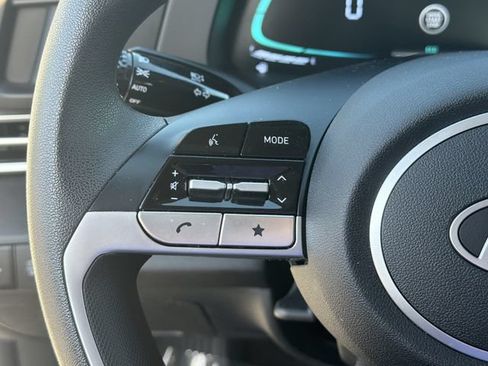 Certified 2026 Hyundai Elantra Hybrid FWD image 24