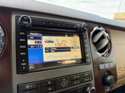 Used 2012 Ford F350 Lariat w/ Lariat Ultimate Pkg AWD/4WD image 36