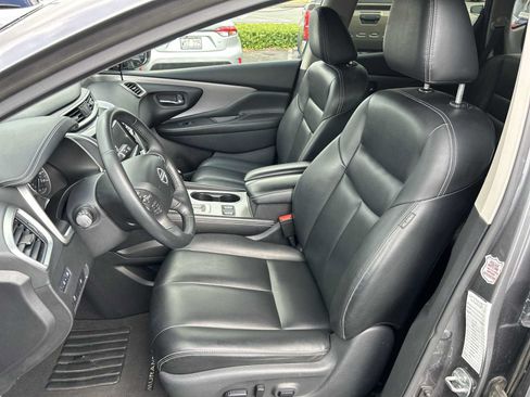 Used 2023 Nissan Murano SV FWD image 13