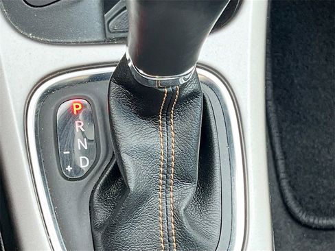 Used 2019 Jeep Compass Latitude image 16