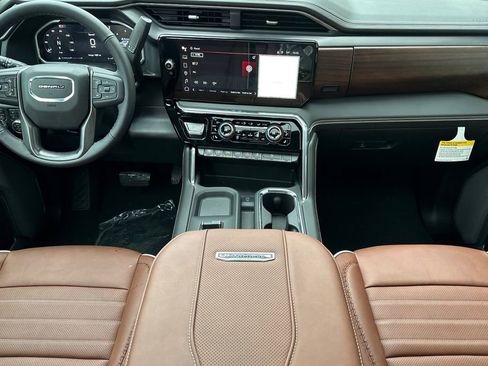 New 2026 GMC Sierra 2500 Denali Ultimate w/ Snow Plow Prep/Camper Package AWD/4WD image 13