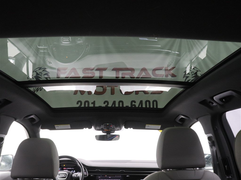 Used 2021 Audi Q7 3.0T Prestige AWD/4WD image 13