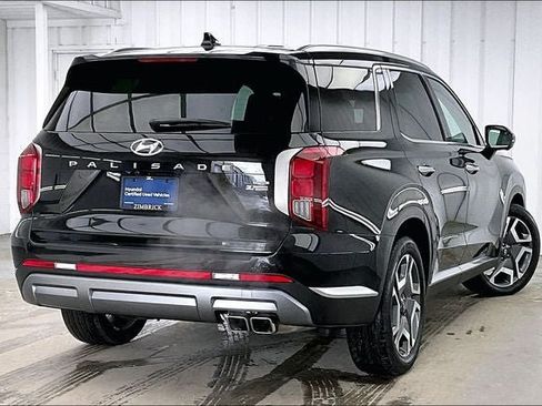 Certified 2025 Hyundai Palisade Limited AWD/4WD image 12