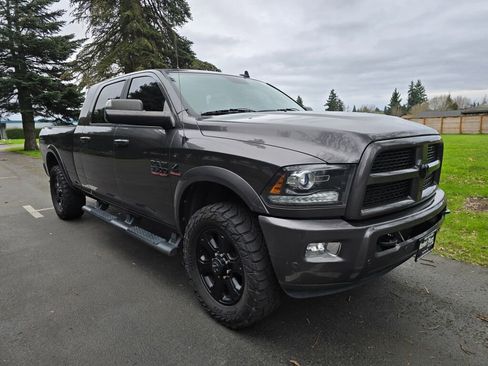 Used 2017 RAM 3500 Laramie w/ Sport Appearance Group image 9