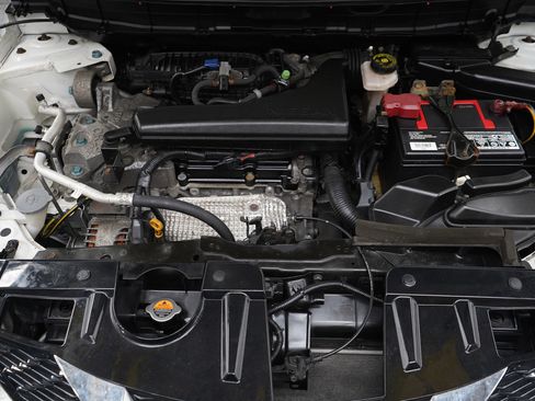 Used 2015 Nissan Rogue SV AWD/4WD image 30