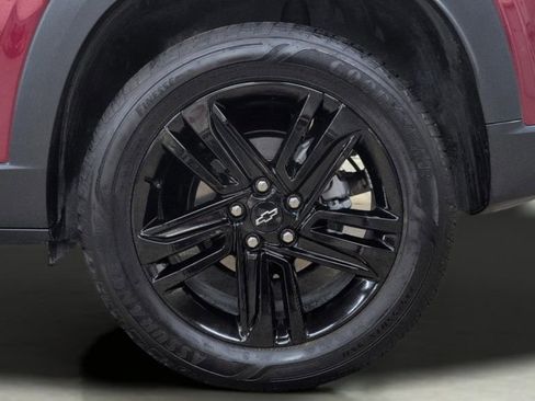 Used 2024 Chevrolet Trax ACTIV w/ Sunroof Package FWD image 29