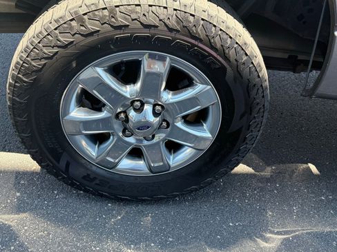 Used 2014 Ford F150 XLT w/ XLT Chrome Package AWD/4WD image 27