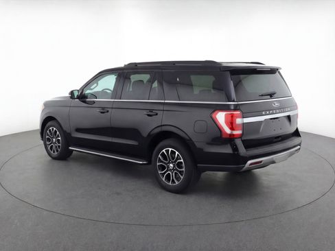 Used 2023 Ford Expedition XLT image 6