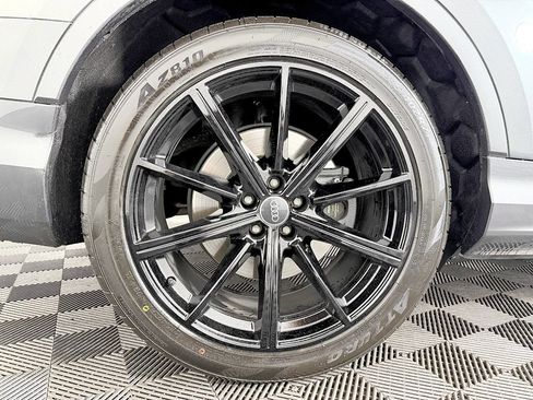 Used 2021 Audi SQ7 Premium Plus w/ Executive Package AWD/4WD image 29
