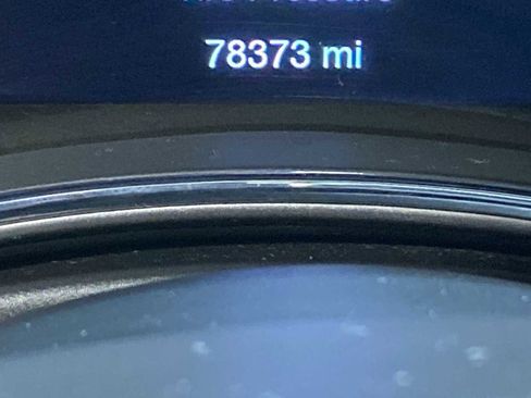 Used 2019 Jeep Grand Cherokee Overland AWD/4WD image 18