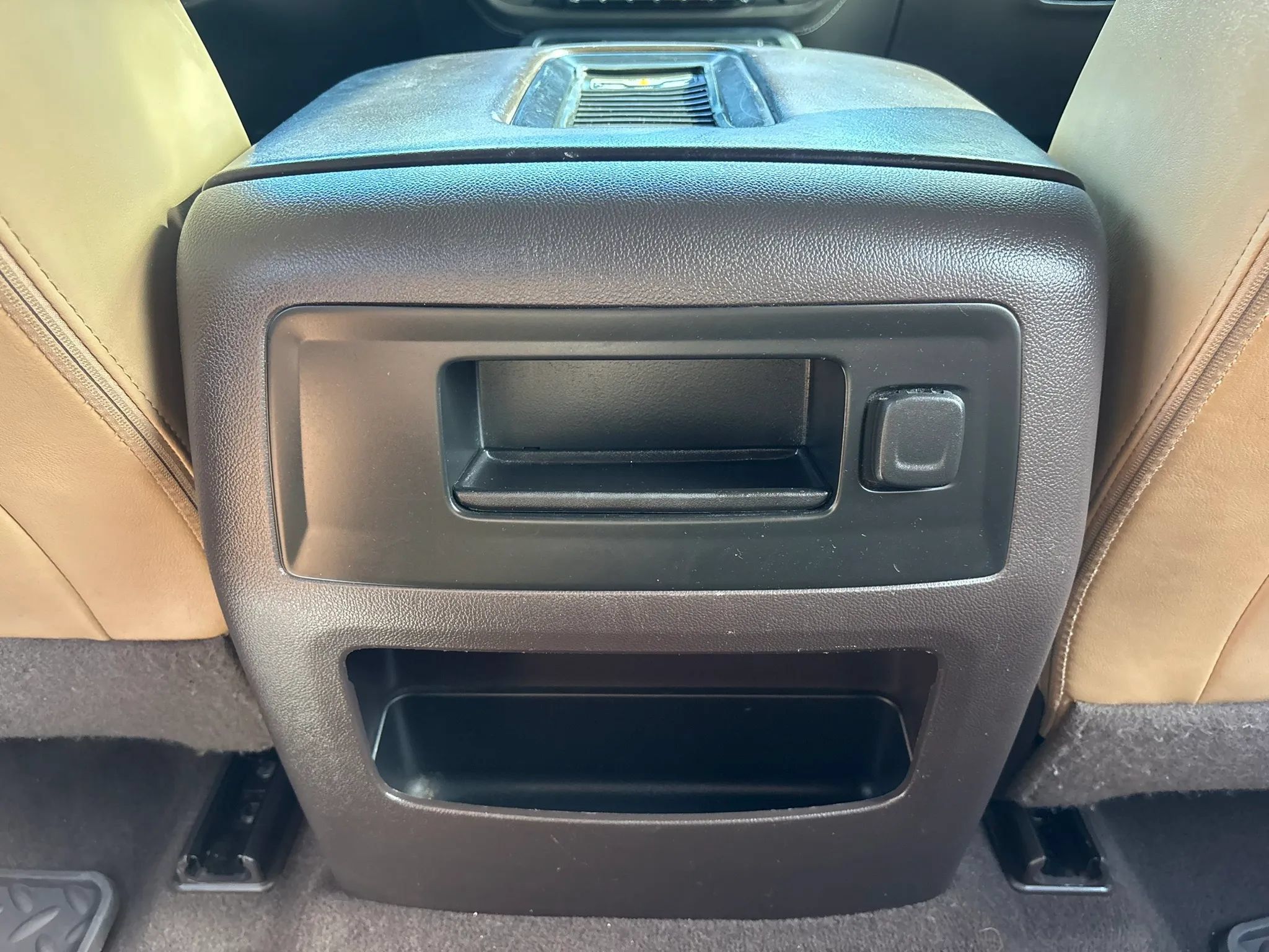 Used 2019 GMC Sierra 3500 Denali w/ Duramax Plus Package AWD/4WD image 78