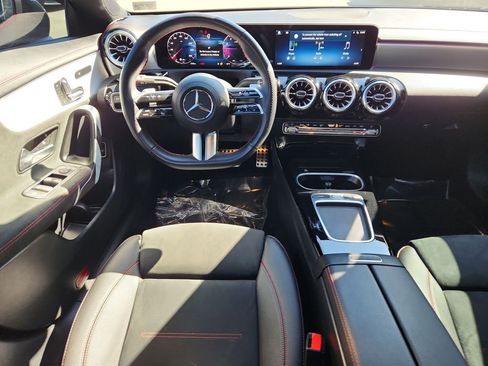 Used 2025 Mercedes-Benz CLA 250 4MATIC image 4
