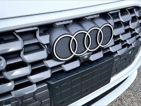 Used 2025 Audi Q5 Prestige AWD/4WD image 8