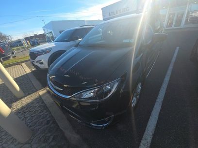 Used 2019 Chrysler Pacifica Touring-L