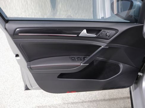 Used 2015 Volkswagen GTI Autobahn FWD image 24