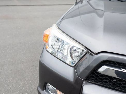 Used 2011 Toyota 4Runner Limited AWD/4WD image 11
