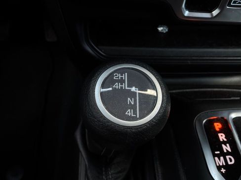 Used 2025 Jeep Wrangler Unlimited Sport AWD/4WD image 19