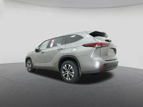 New 2026 Toyota Highlander XLE AWD/4WD image 21