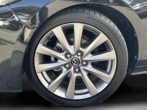 Used 2019 MAZDA MAZDA3 Sedan w/ Preferred Package image 32