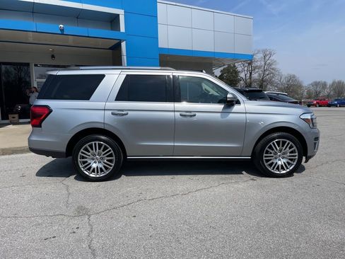 Used 2023 Ford Expedition Limited image 55