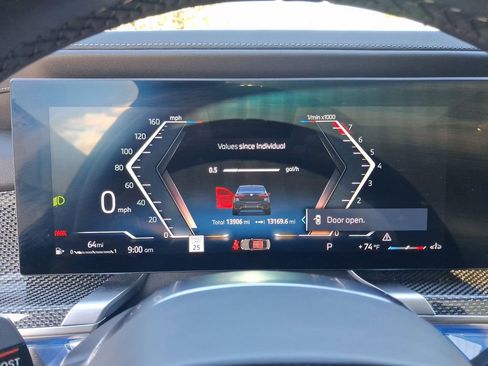 Used 2023 BMW 740i w/ Parking Assistance Package RWD image 20